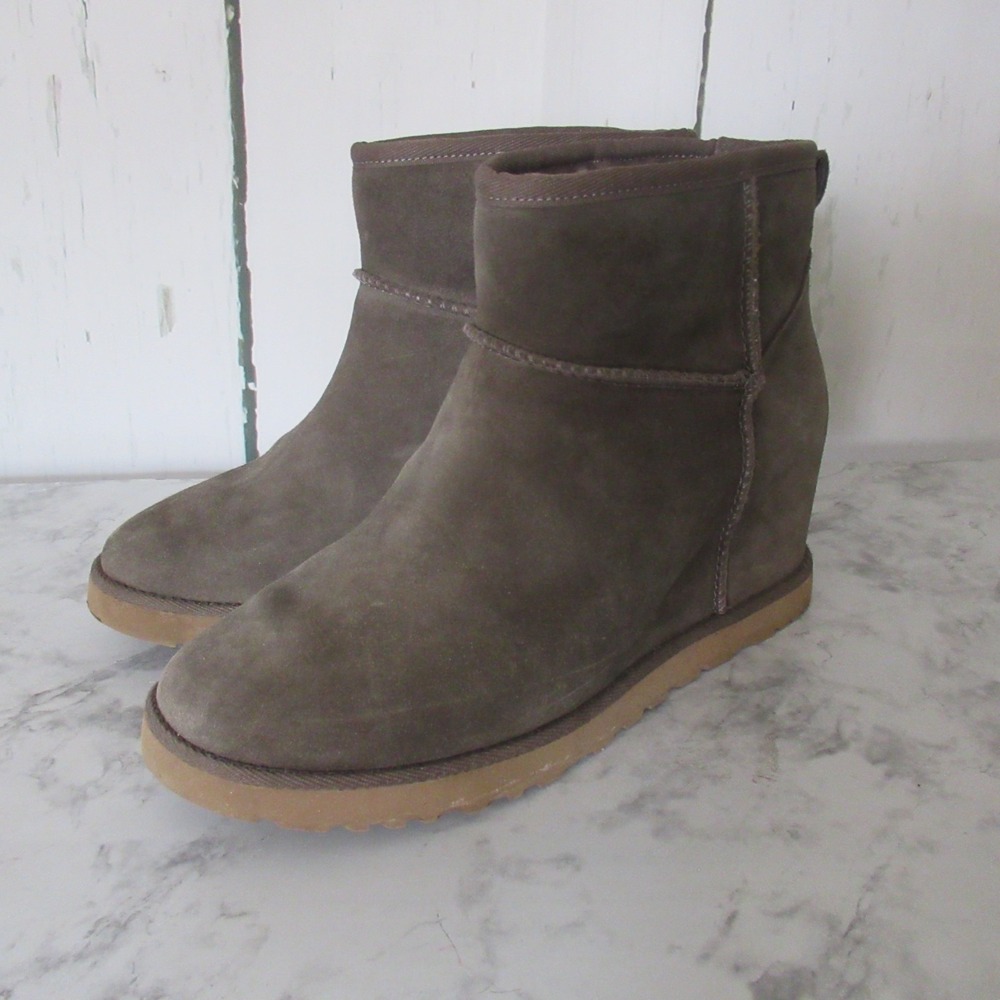 Ugg Boots‎ 9 Gray Suede Classic Femme Mini Hidden Wedge Ankle Leather Shearling